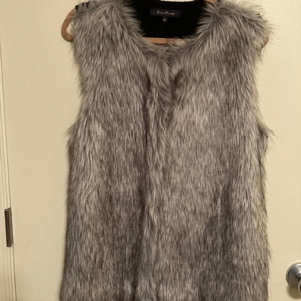 Evan Picone Faux Fur Zip Front Sweater Back Knit Vest Black Luxe Layering EUC L - Picture 3 of 6